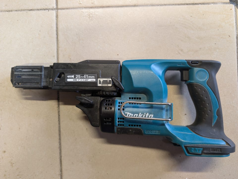Makita gipsskrutrekker dfr450 FINN-torget