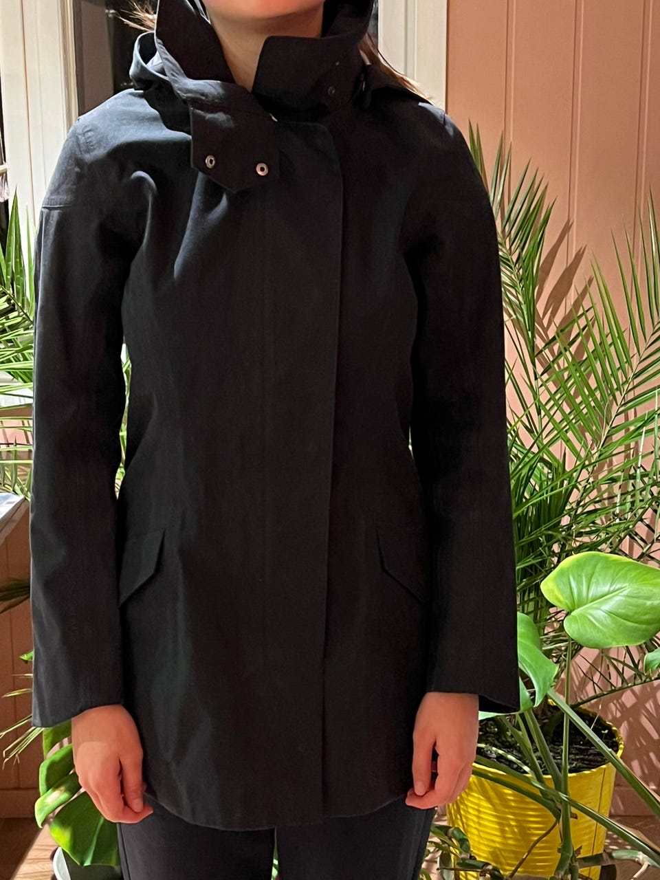 Helly Hansen/Embla regnfrakk/trench coat med fint snitt, str XS