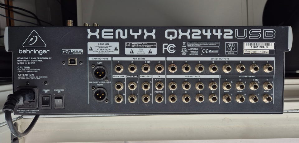 ジャンク BEHRINGER XENYX QX2442USB 中古現状品 Behringer QX2442USB 24-Channel Mixer : Amazon.ca: Musical