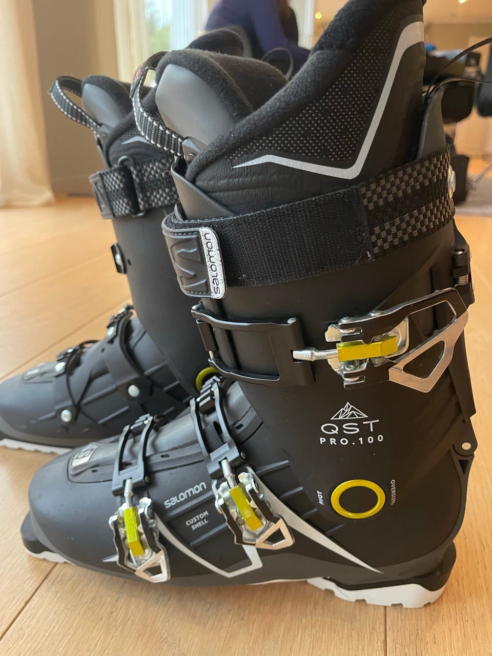 Pro 100 Salomon Qst Pro Salomon QST Pro 100 Ski Boots 2020