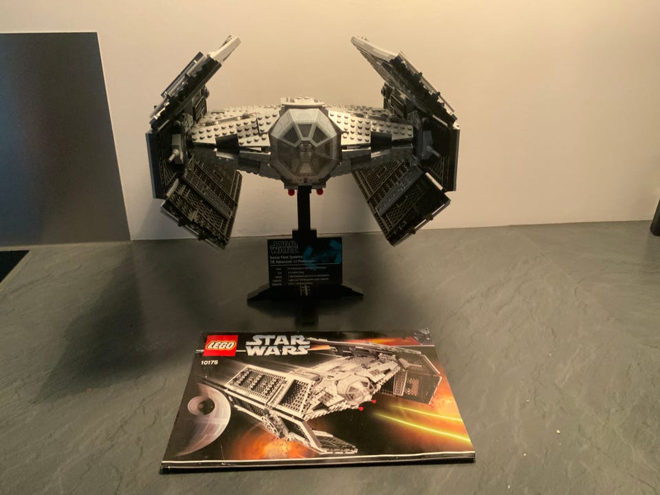 Lego 10175 Vader's TIE Advanced UCS FINN-torget