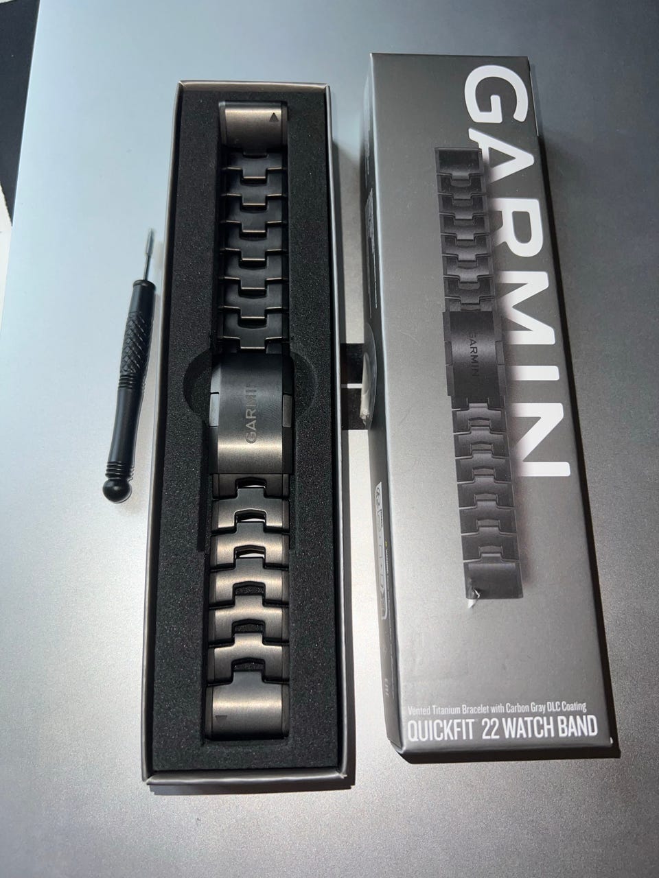 Carbon Gray Garmin Quickfit 22 Titan Carbon Gray Garmin Quickfit