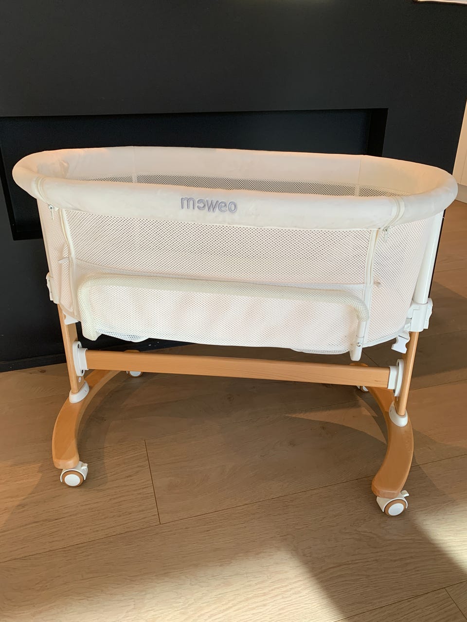 Moweo bedside crib til FINN-torget