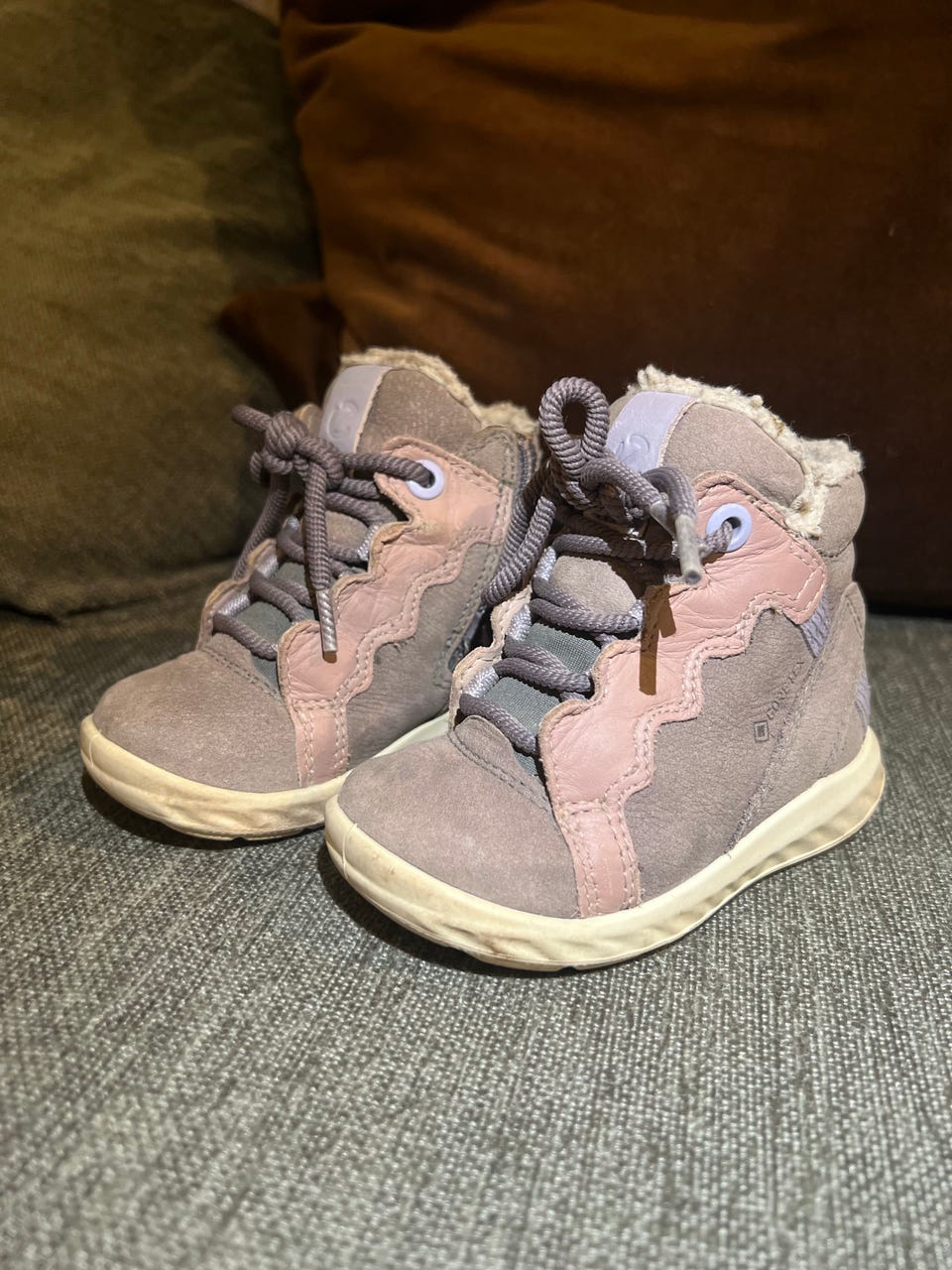 ECCO Barnesko høst/vinter Rosa Skinn Gore-Tex FINN-torget