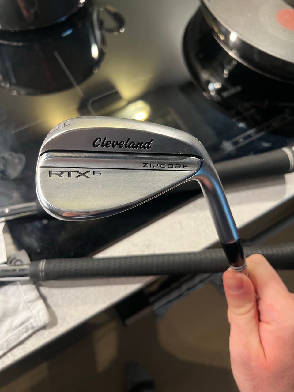 Cleveland RTX6 ブラック 54° mid10 ダイナミックゴールド RTX6