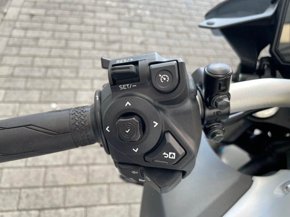 Speedmc brukt motorsykkel bildekarusell nummer 10