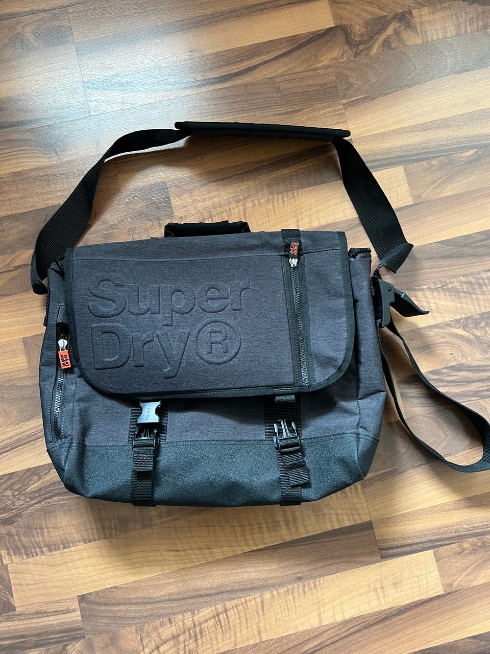 Superdry PC Bag Stoff Unisex FINN-torget