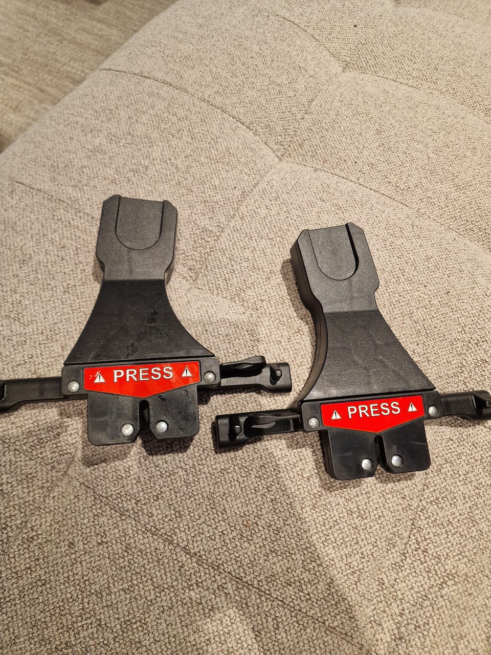 Emmaljunga bilstol-adapter, model 