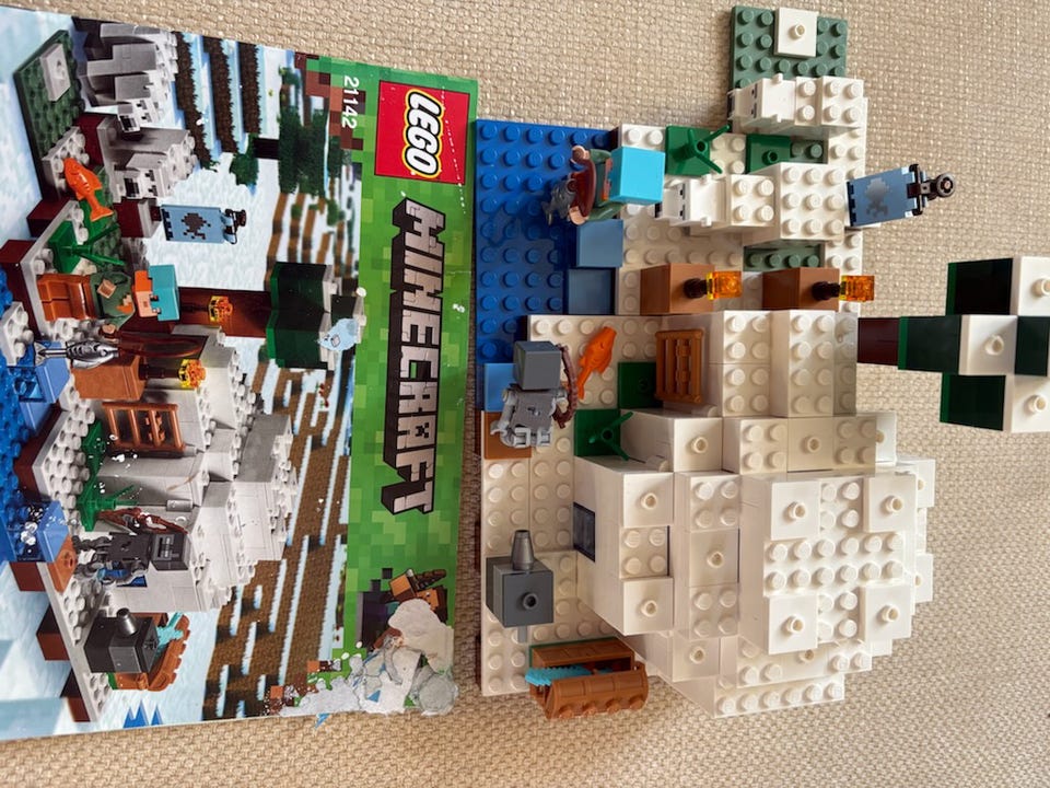 Lego Minecraft sett 21142 FINN-torget