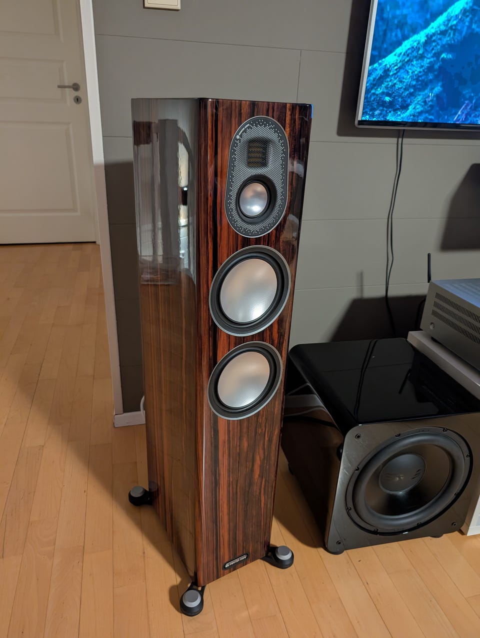 Monitor Audio Gold 200 (G5) FINN-torget