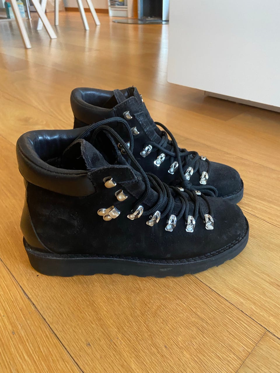 Shoe Biz Copenhagen FINN-torget