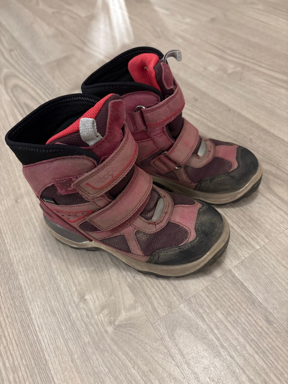 ECCO Gore-Tex Barnesko Str 30 Rosa FINN-torget