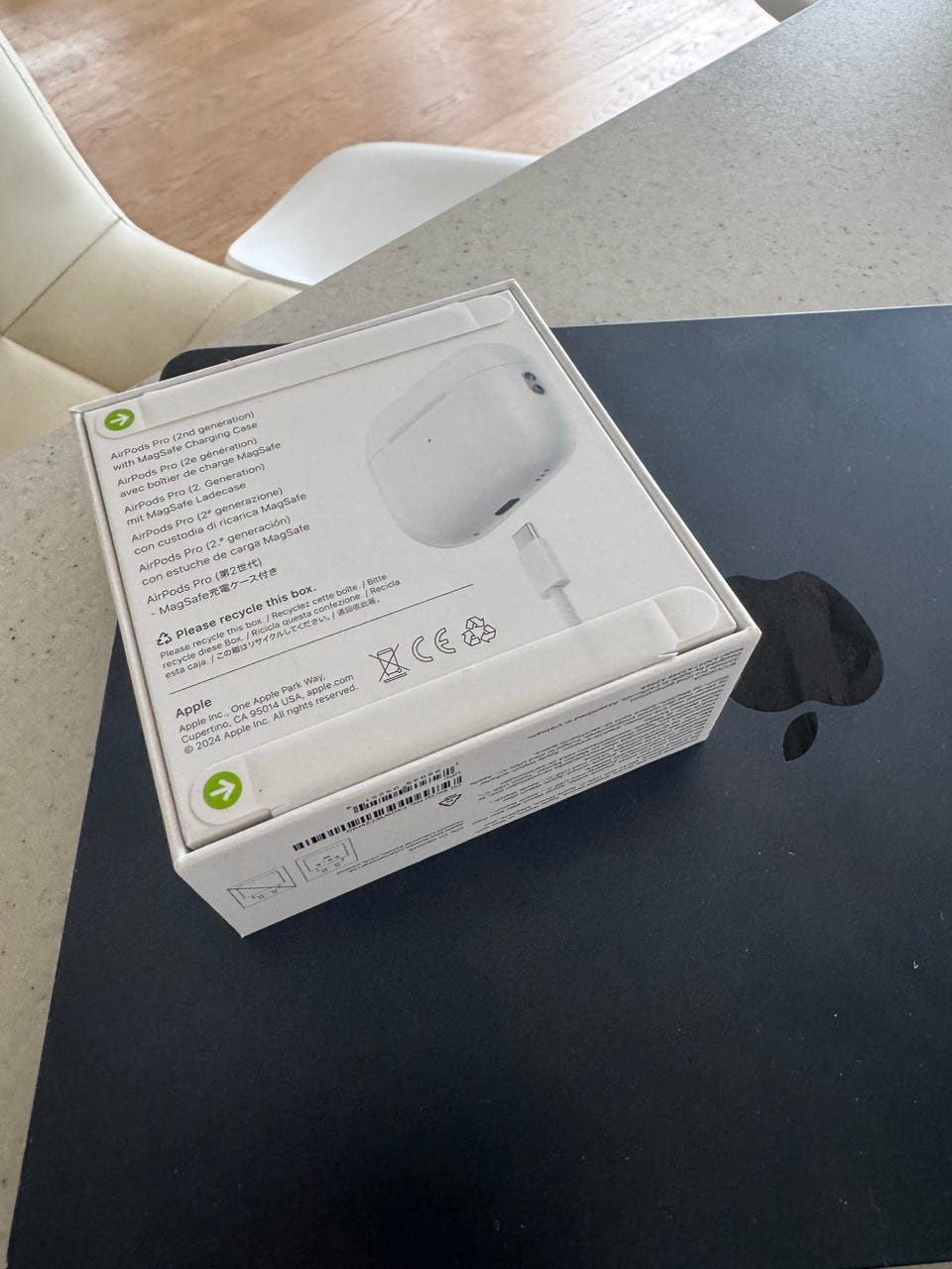 Nye uåpnede Apple Airpods Pro Gen USB C med kvittering selges