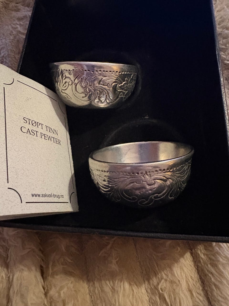 Askvoll Brug AB 492 Støpt Tinn Skåler | FINN-torget