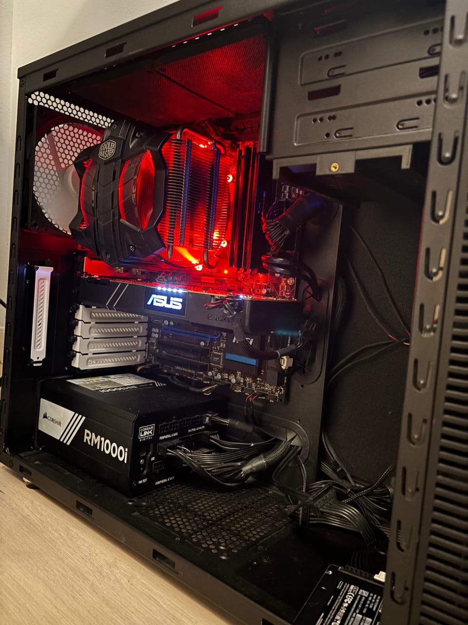 ゲーミングPC/Core i7-4770K/16GB/GTX1070Ti ゲーミングPC/Core i7