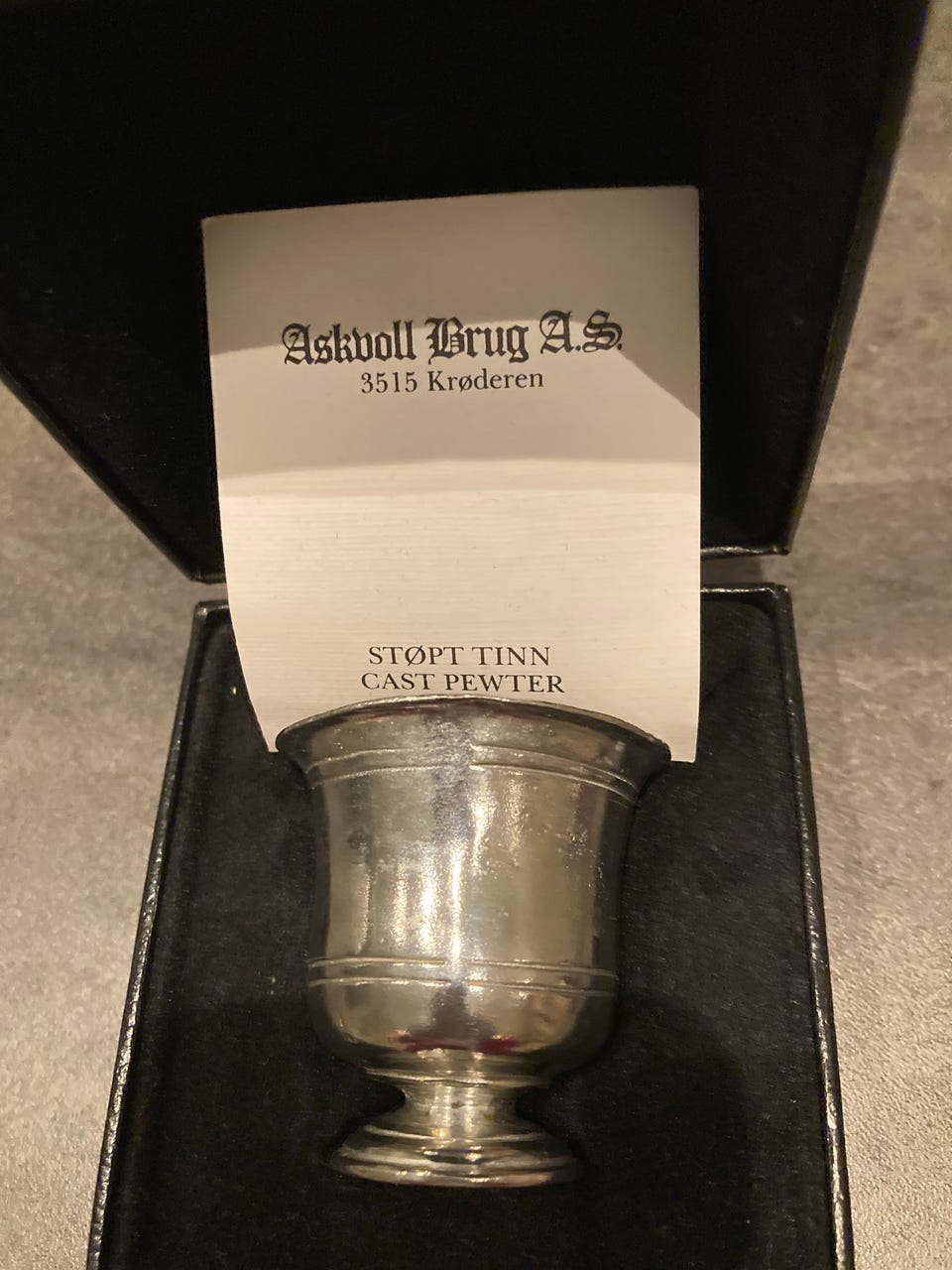 Askvoll brug A.S. Støpt Tinn Staup/tomling | FINN-torget
