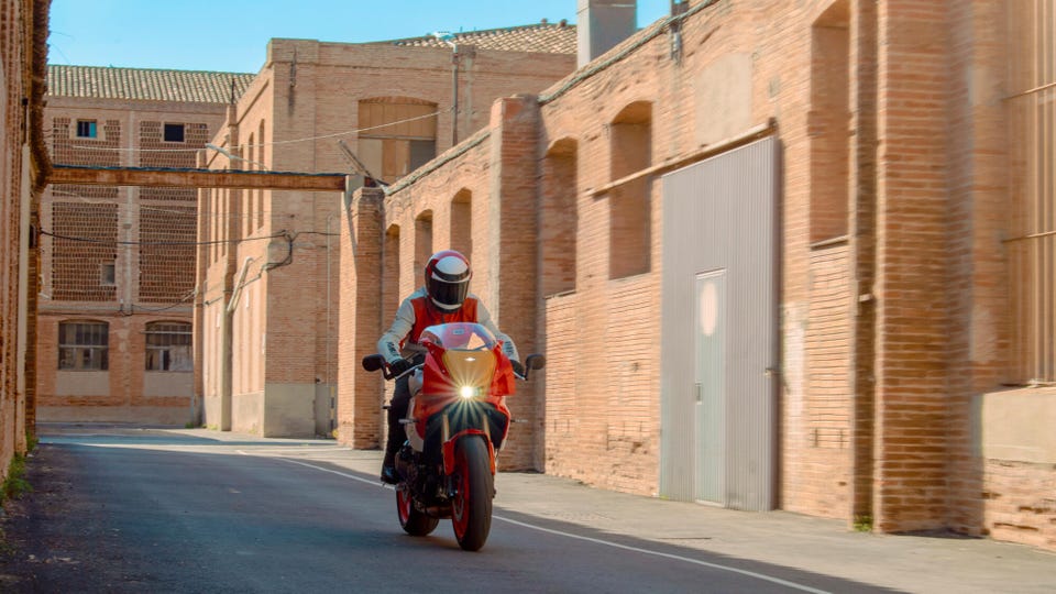 Speedmc brukt motorsykkel bildekarusell nummer 16