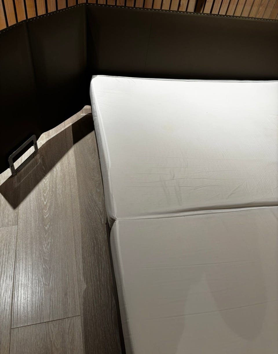 Product image 28 of 29