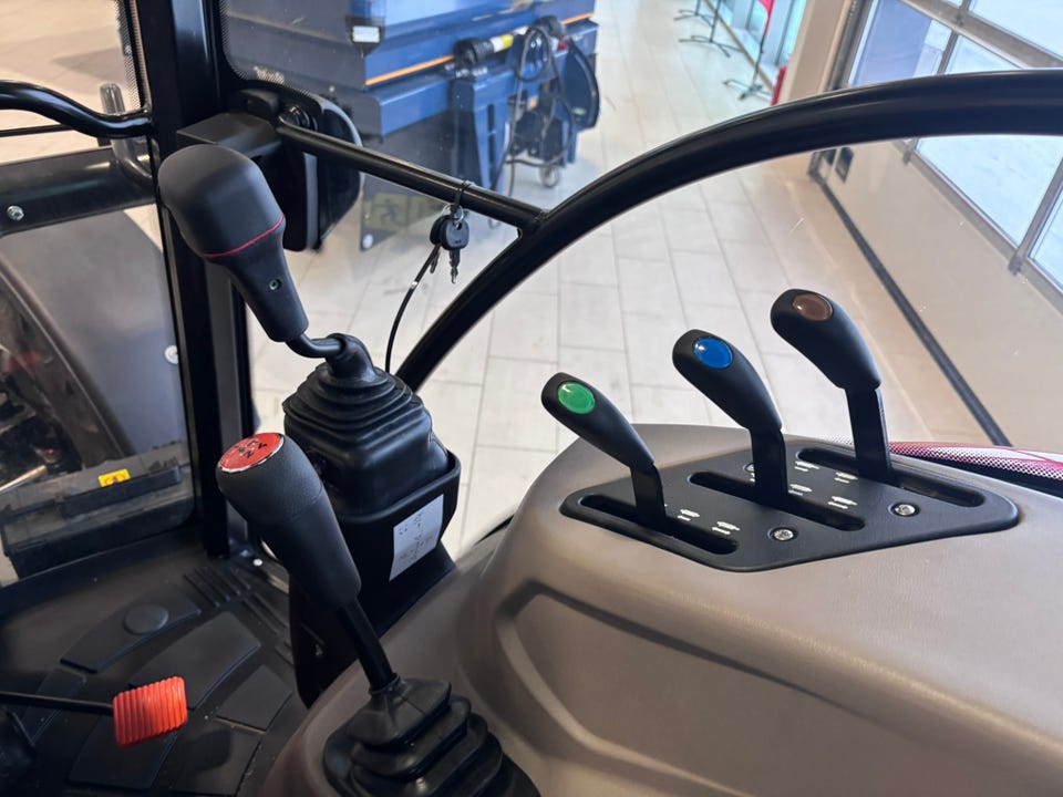 CASE IH Farmall 75A 2026 – bilde 9 av 11