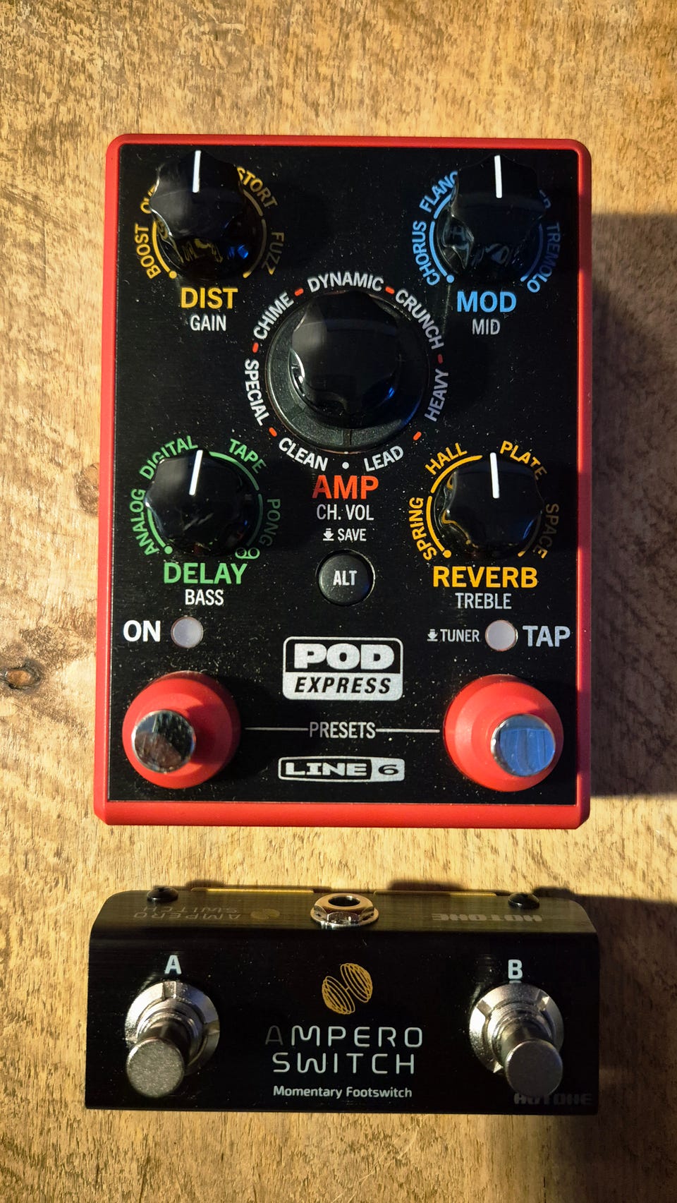 Line 6 Pod Express Guitar med Hotone Ampero FS-1 switch og