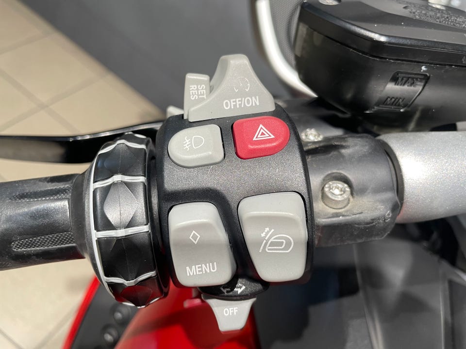 Speedmc brukt motorsykkel bildekarusell nummer 12