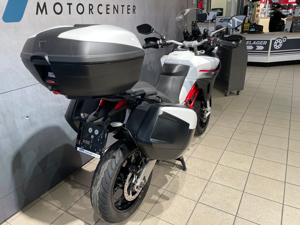 Speedmc brukt motorsykkel bildekarusell nummer 4