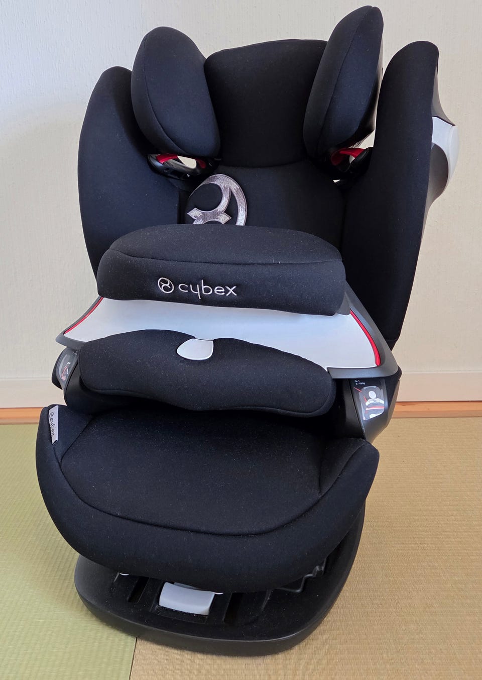 Cybex pallax m fix GOLD LINE レアカラーおまけ付 【公式通販】
