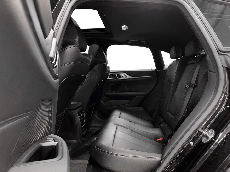 God beinplass til passasjerer! Selvsagt med Isofix