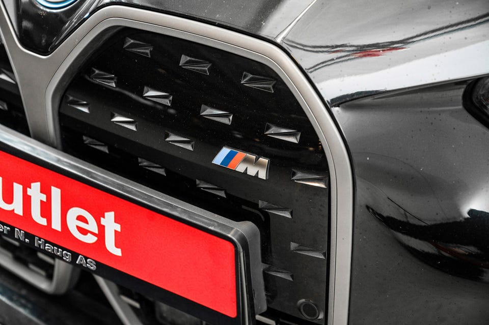 M-Sport detaljer rundt om på bilen