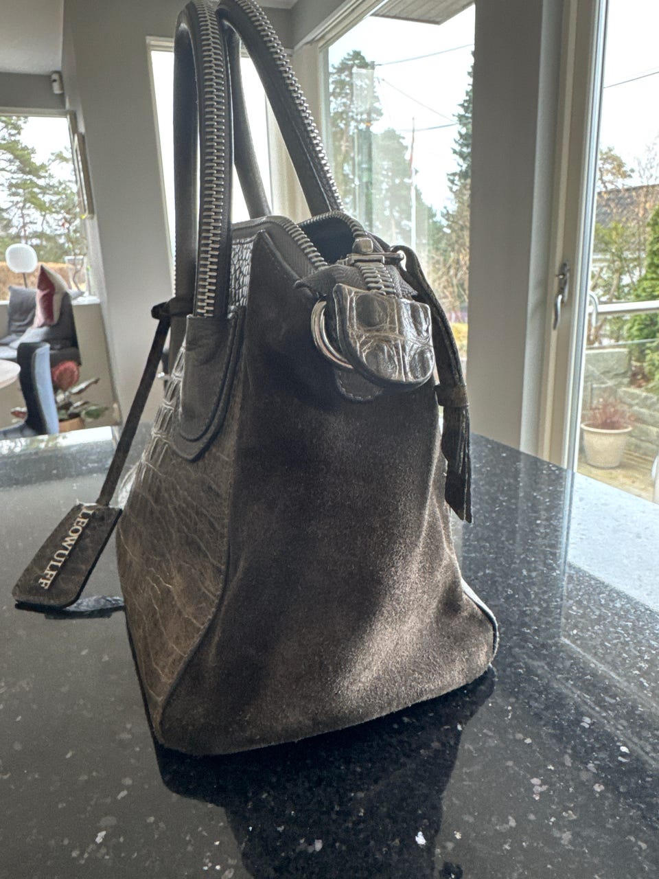 Product image 2 of 12