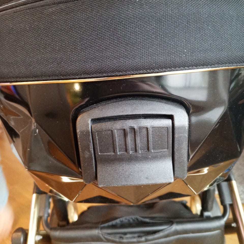 Product image 17 of 52