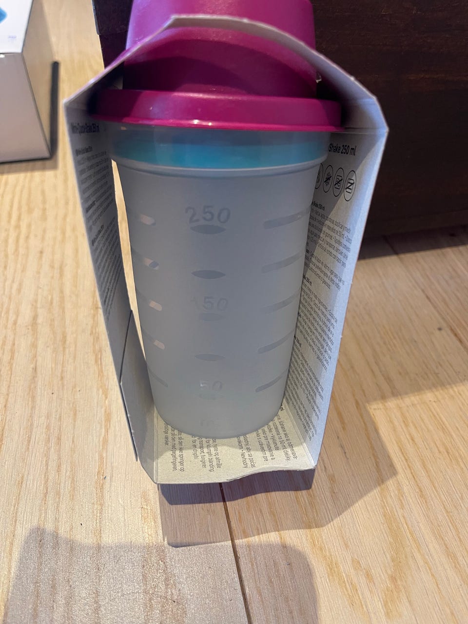 Tupperware Quick Shake II 500ml Tampa Azul Naval e Púrpura - Bar e