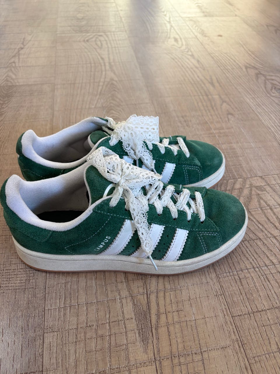 adidas gazelle silver green womens Kjp adidas Originals CAMPUS 00s J Sneakers Dark Green / Cloud White / Off  White