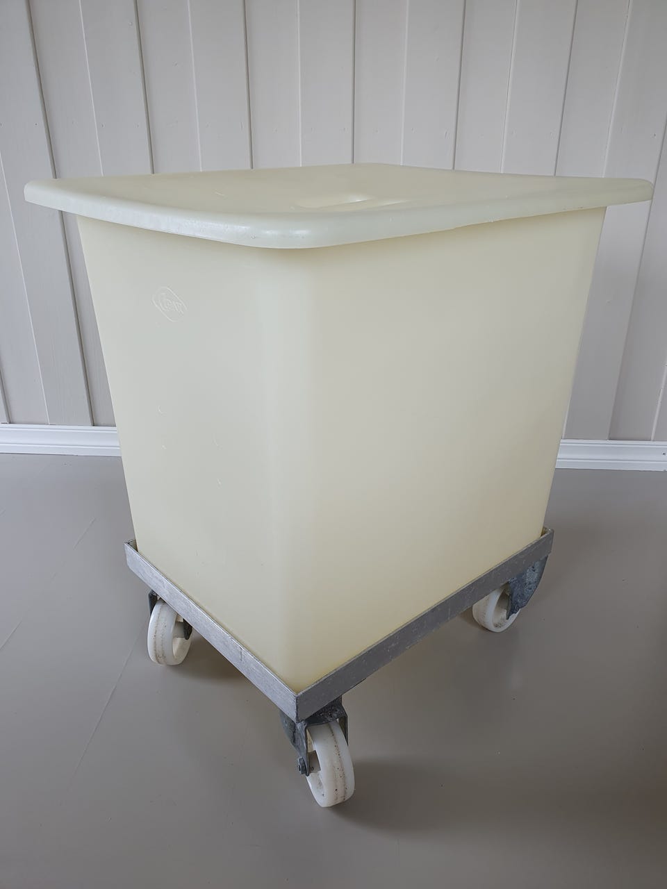 Product image 4 of 16