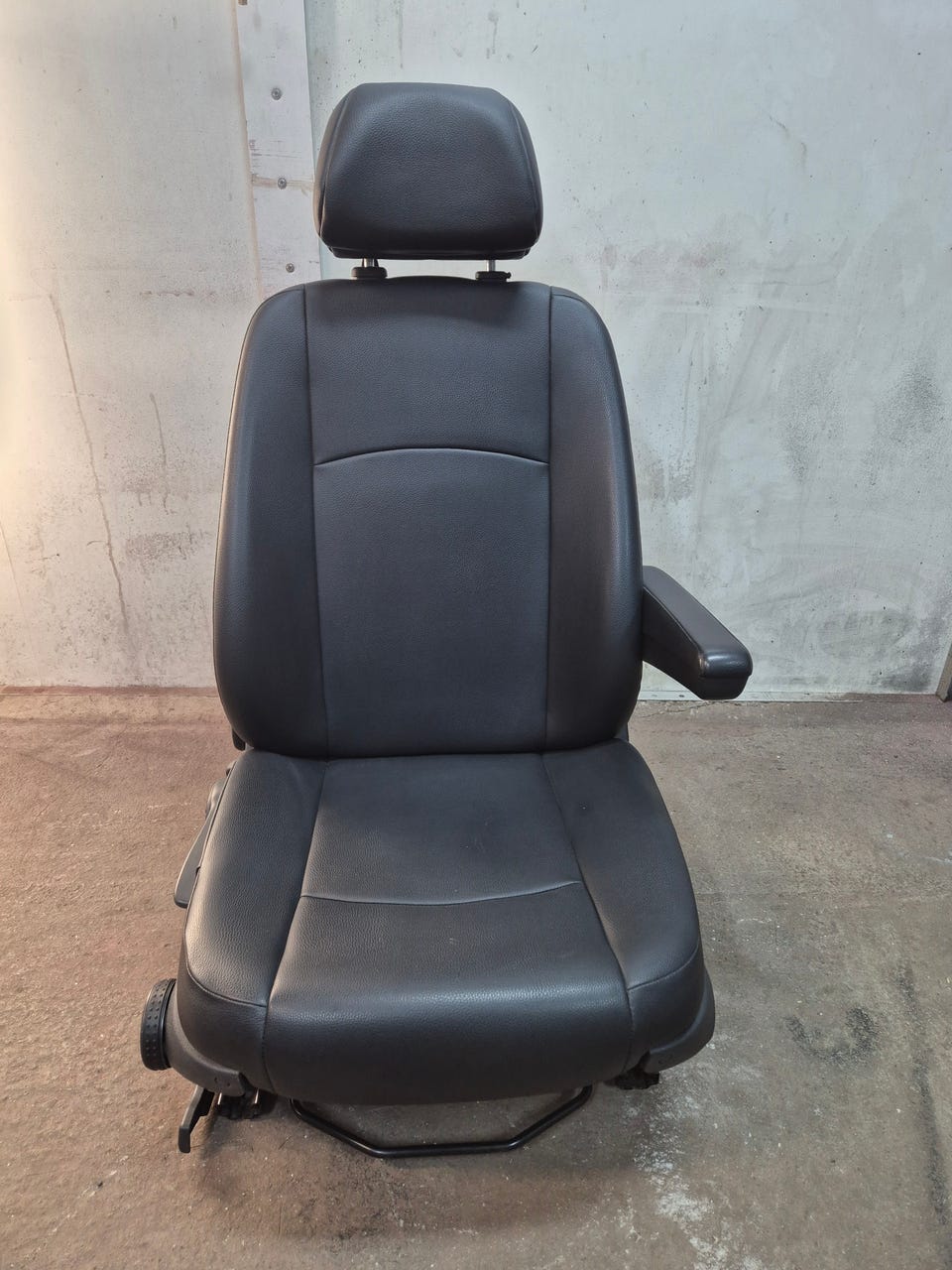 Product image 7 of 18