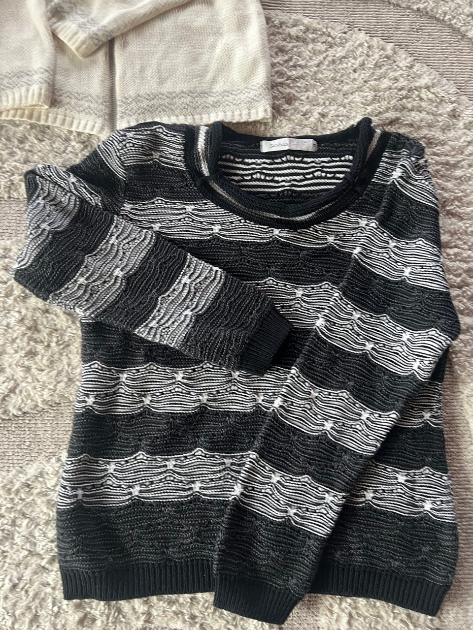 Product image 12 of 30