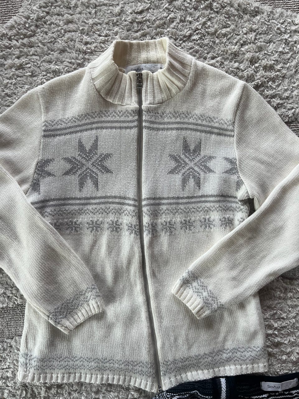 Product image 11 of 30
