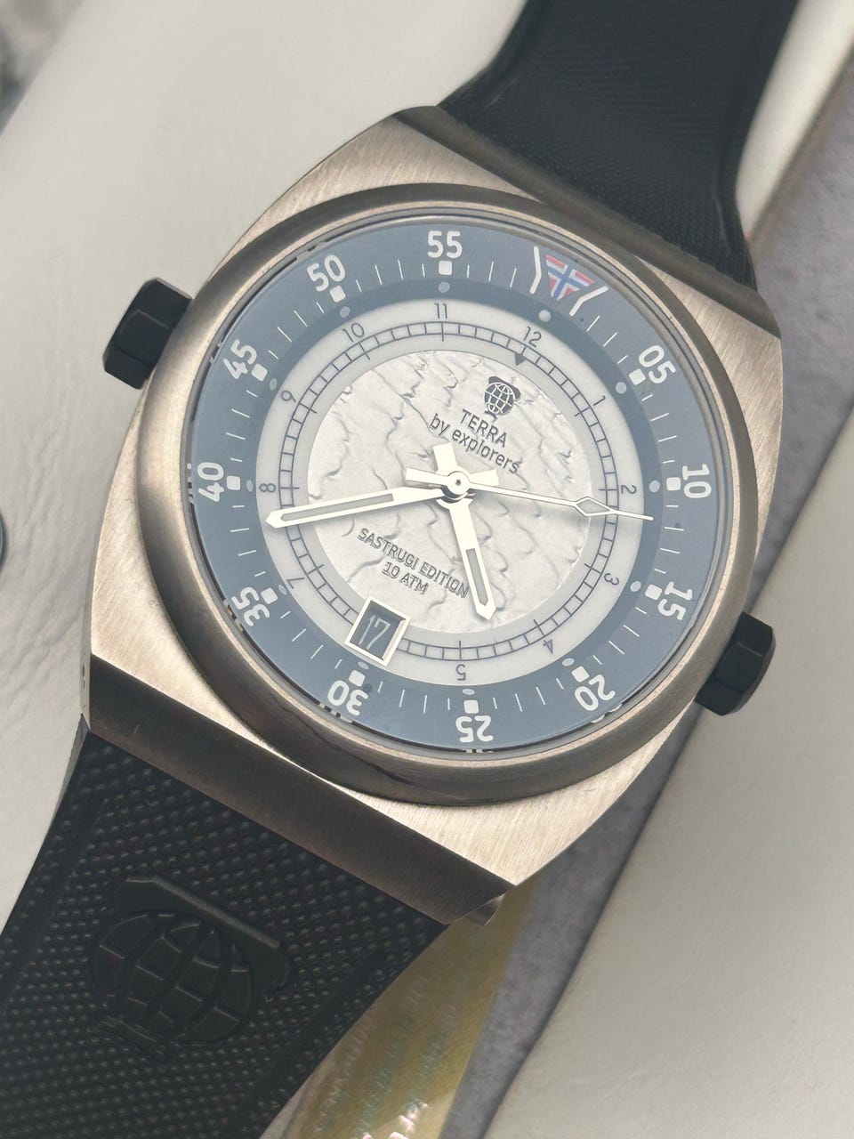 Product image 7 of 9