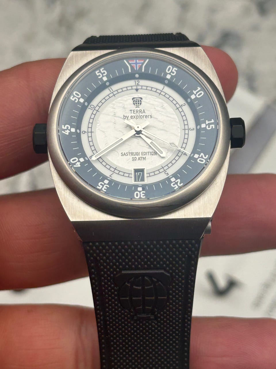 Product image 3 of 9