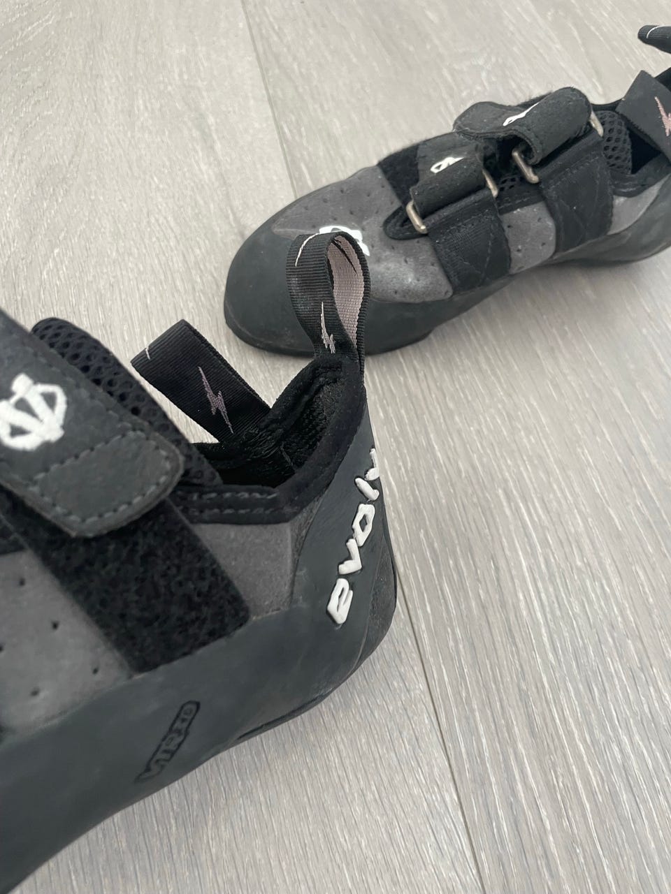 Product image 2 of 11