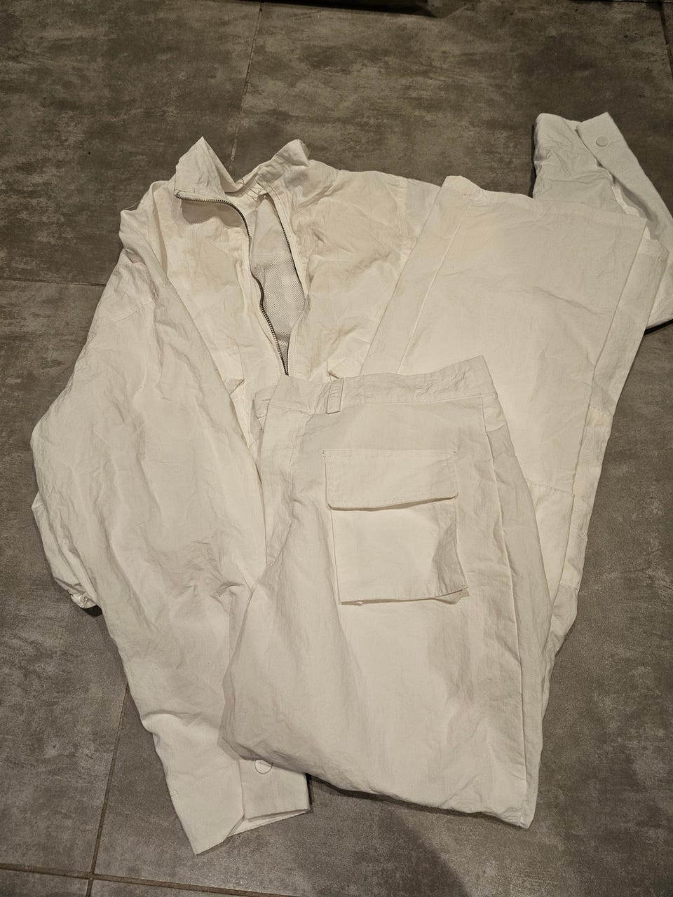 Product image 17 of 23