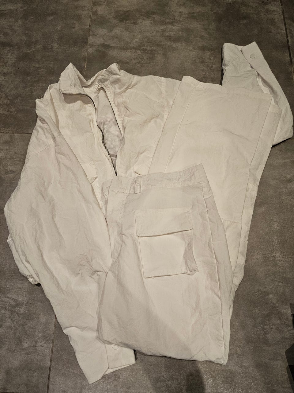 Product image 16 of 23