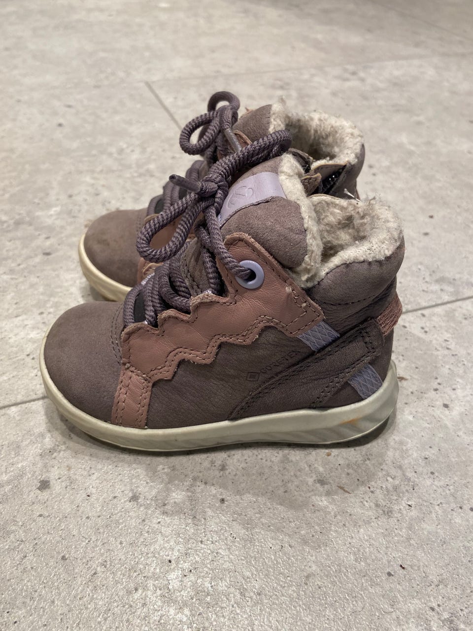 Product image 14 of 40