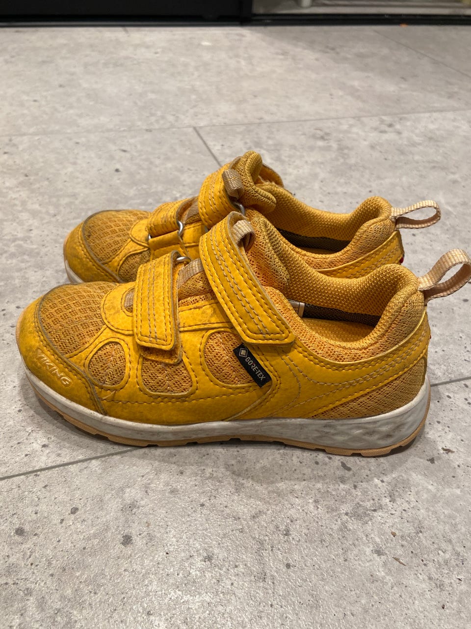 Product image 18 of 40