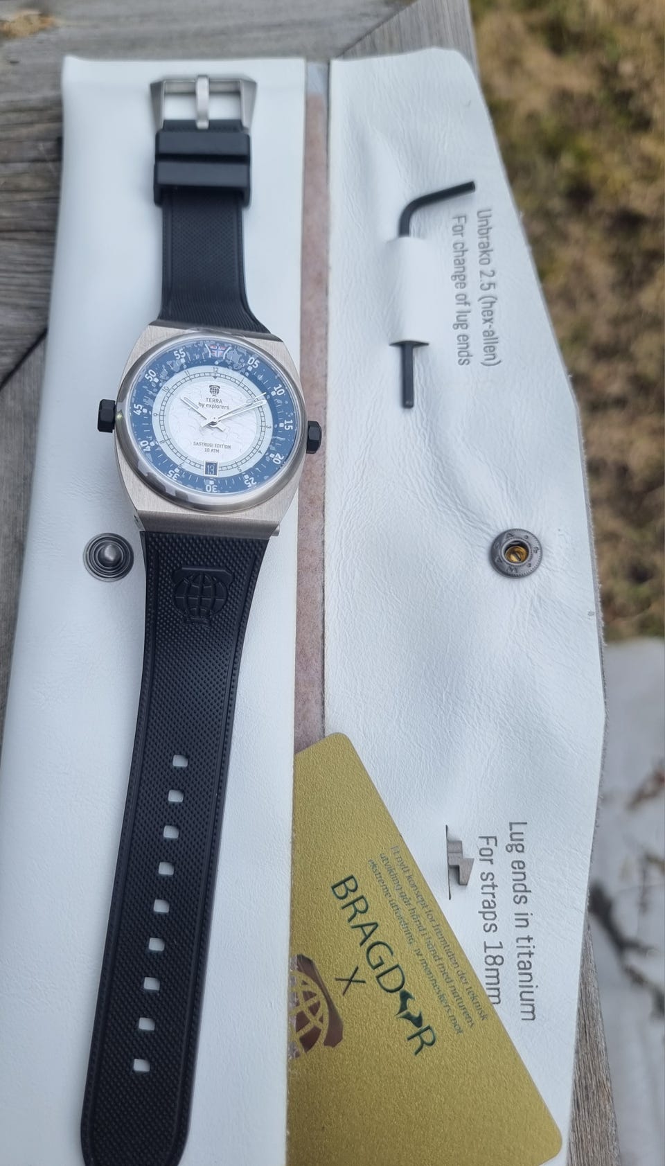 Product image 9 of 9