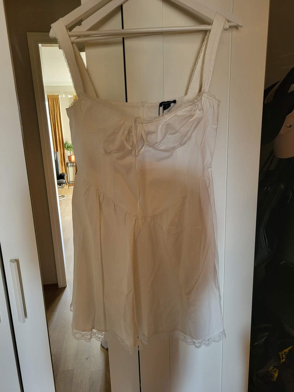 Product image 8 of 16