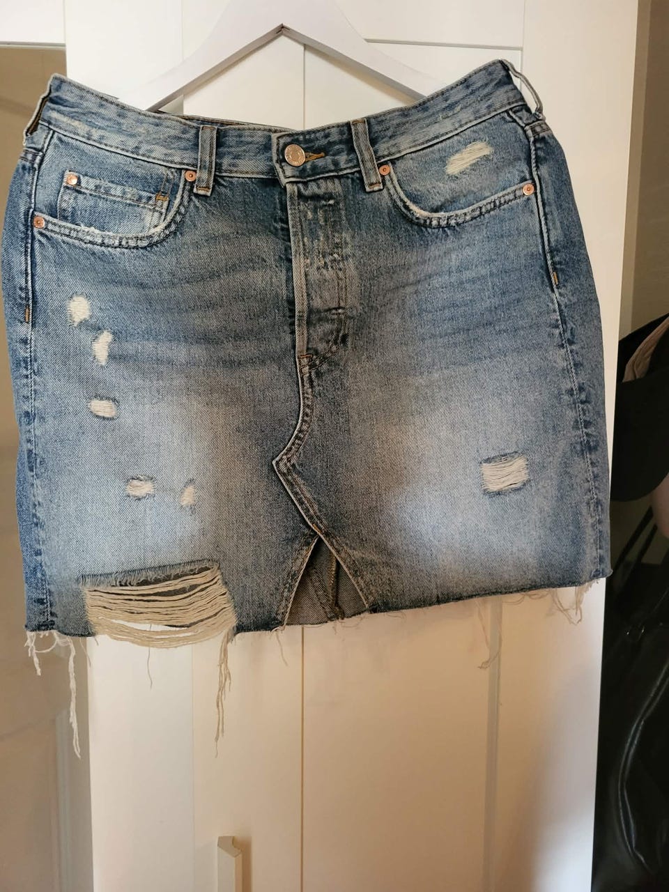 Product image 3 of 16