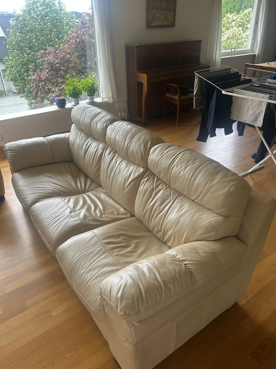 Product image 3 of 12