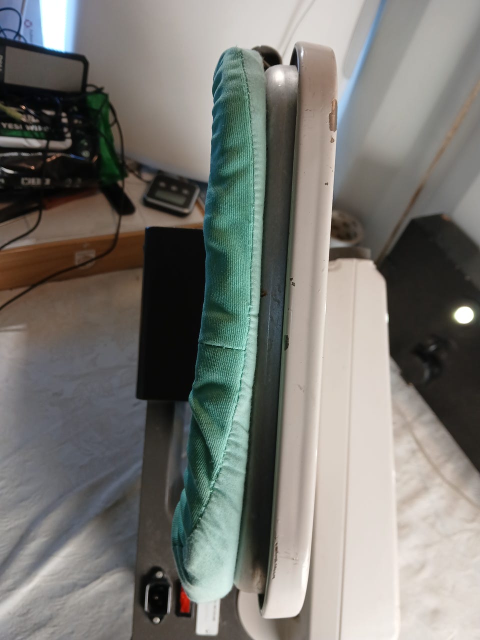 Product image 9 of 18