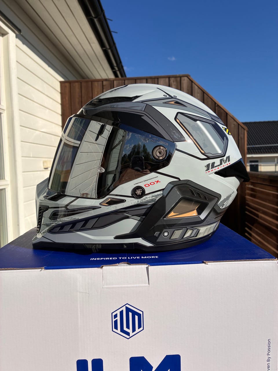 Product image 3 of 11